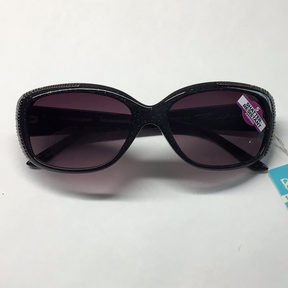 Woman’s glitter frame fashion sunglasses